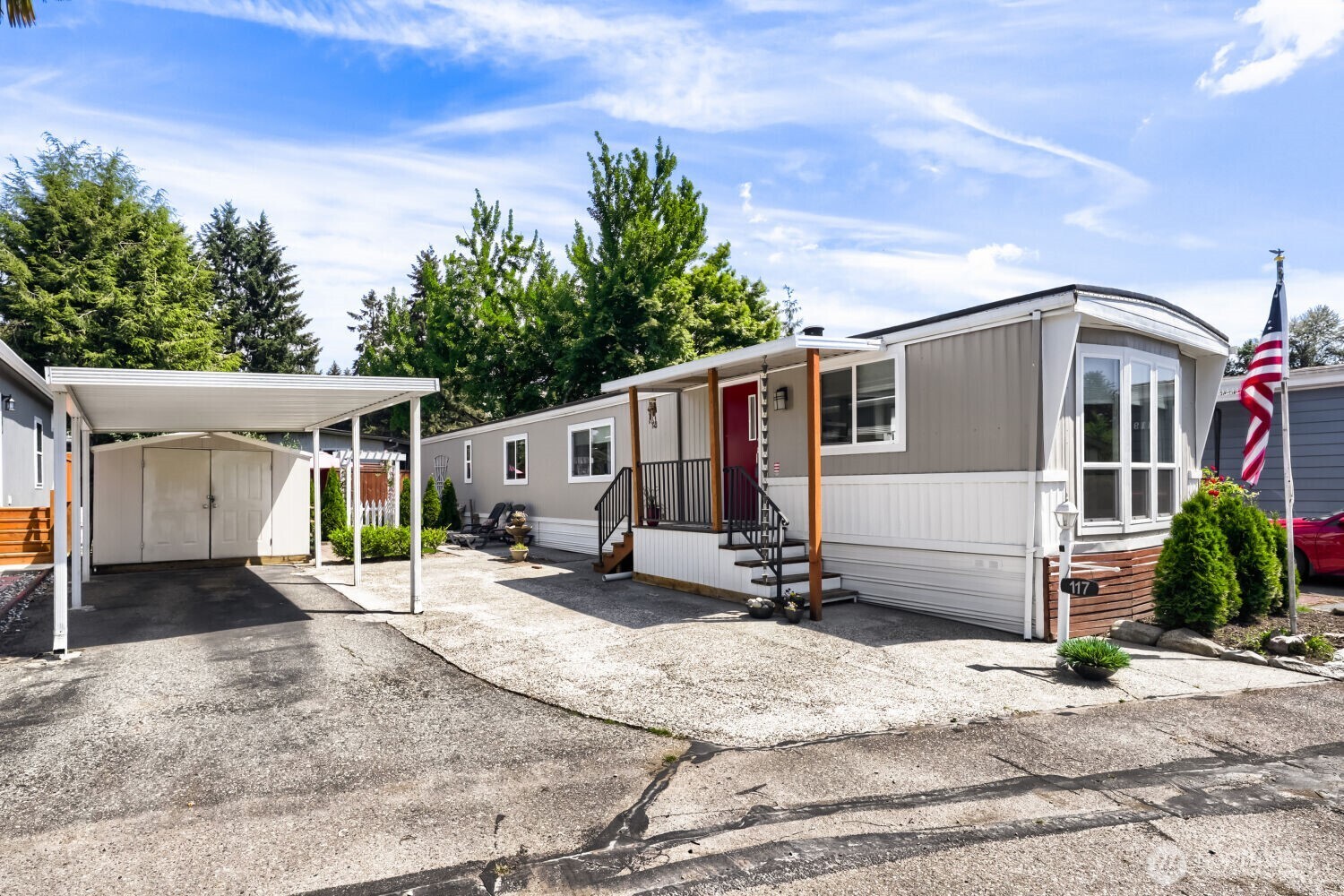 7301 NE 175th Street #117, Kenmore, WA 98028