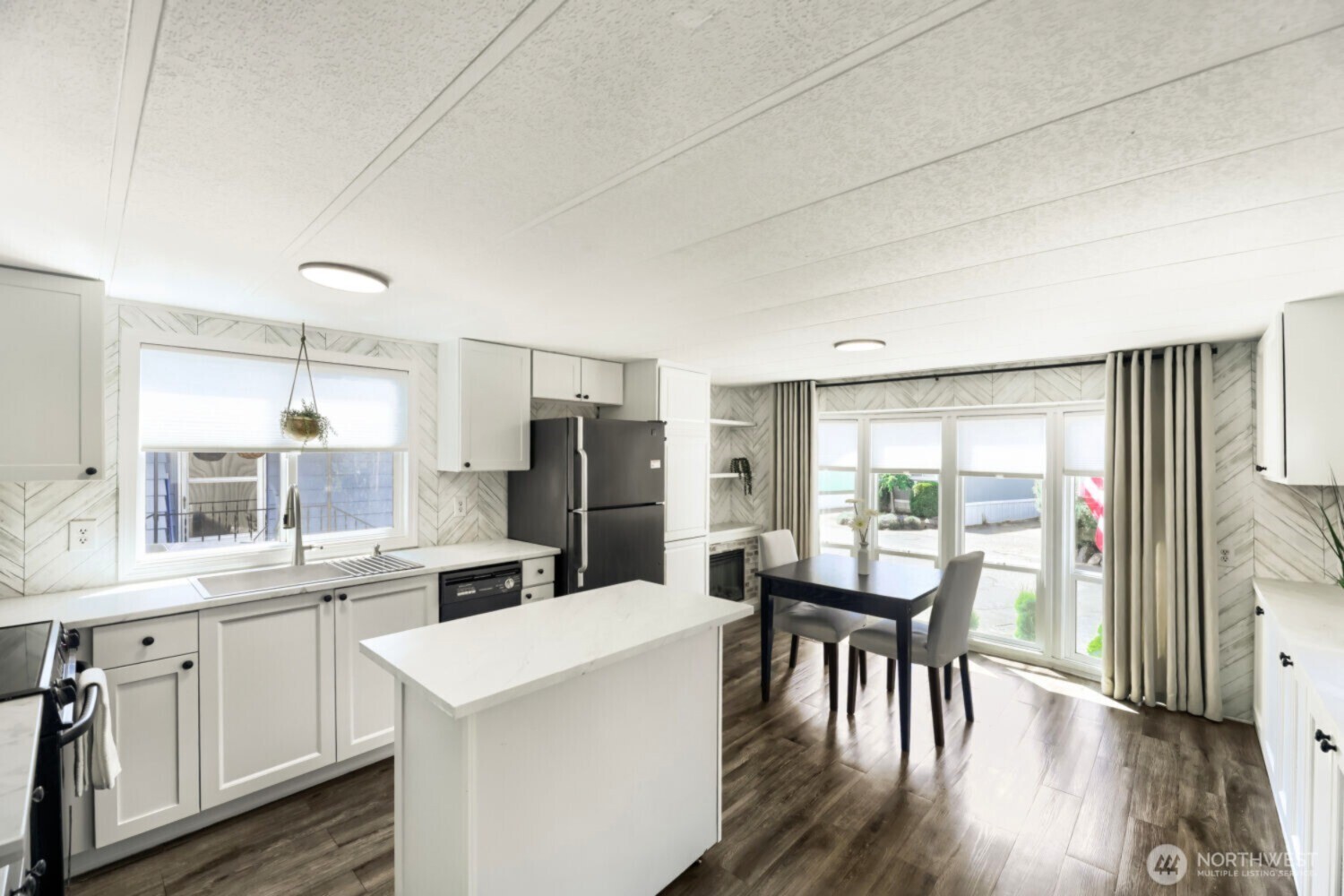 7301 NE 175th Street #117, Kenmore, WA 98028