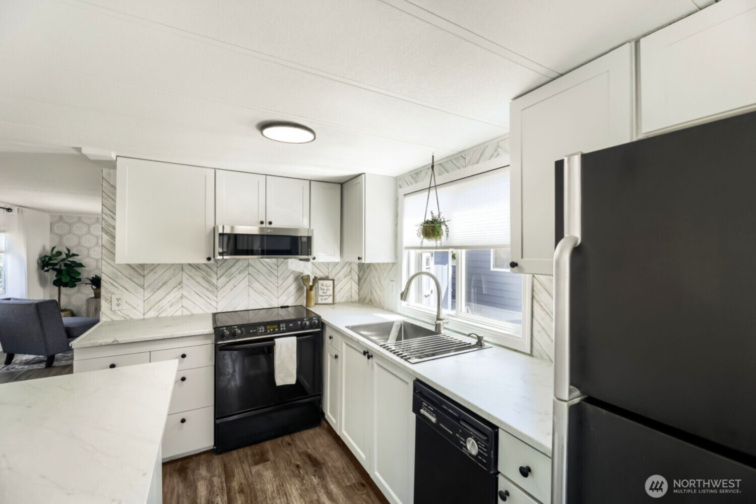 7301 NE 175th Street #117, Kenmore, WA 98028