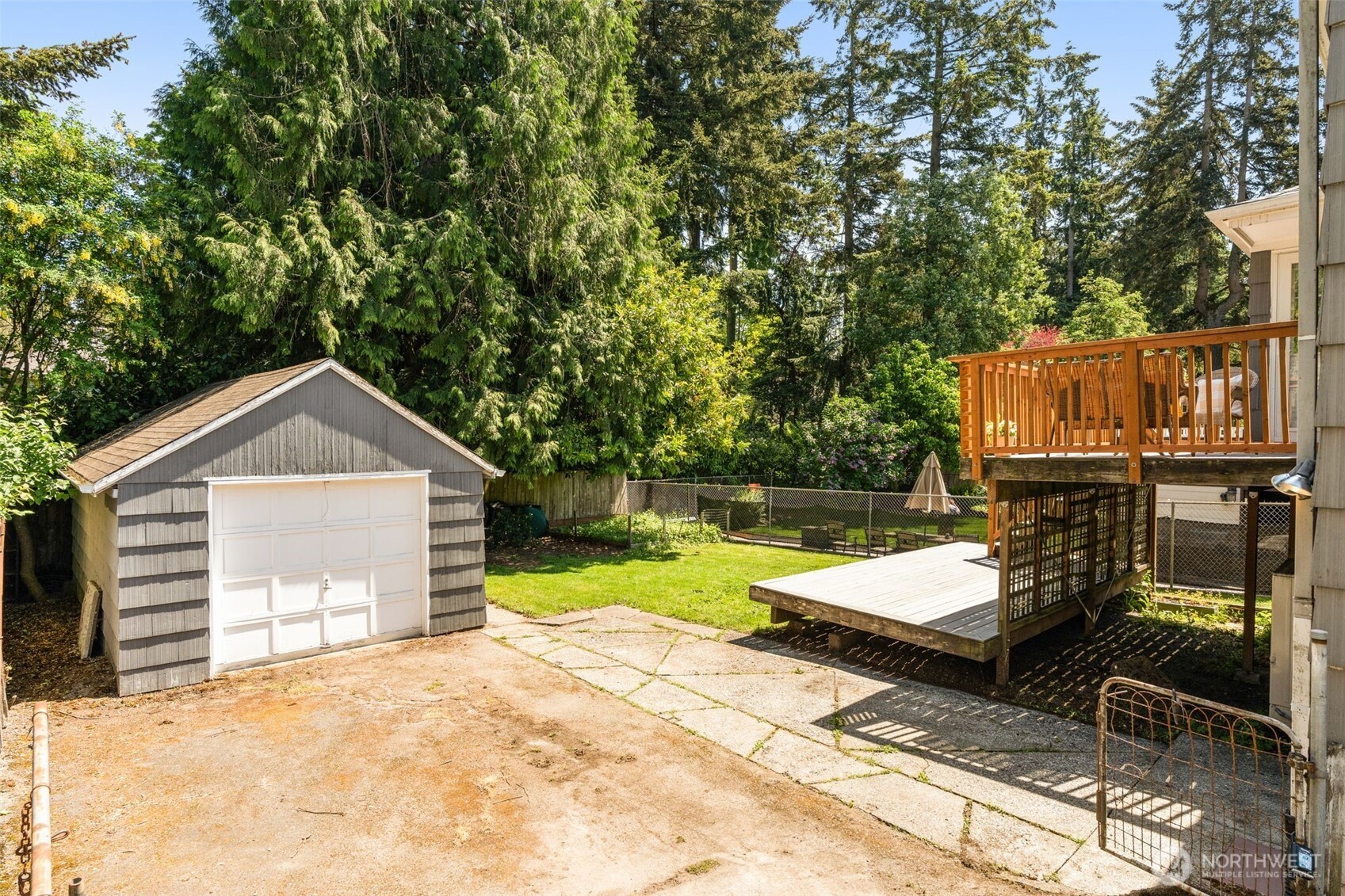 14032 Stone Avenue N, Seattle, WA 98133