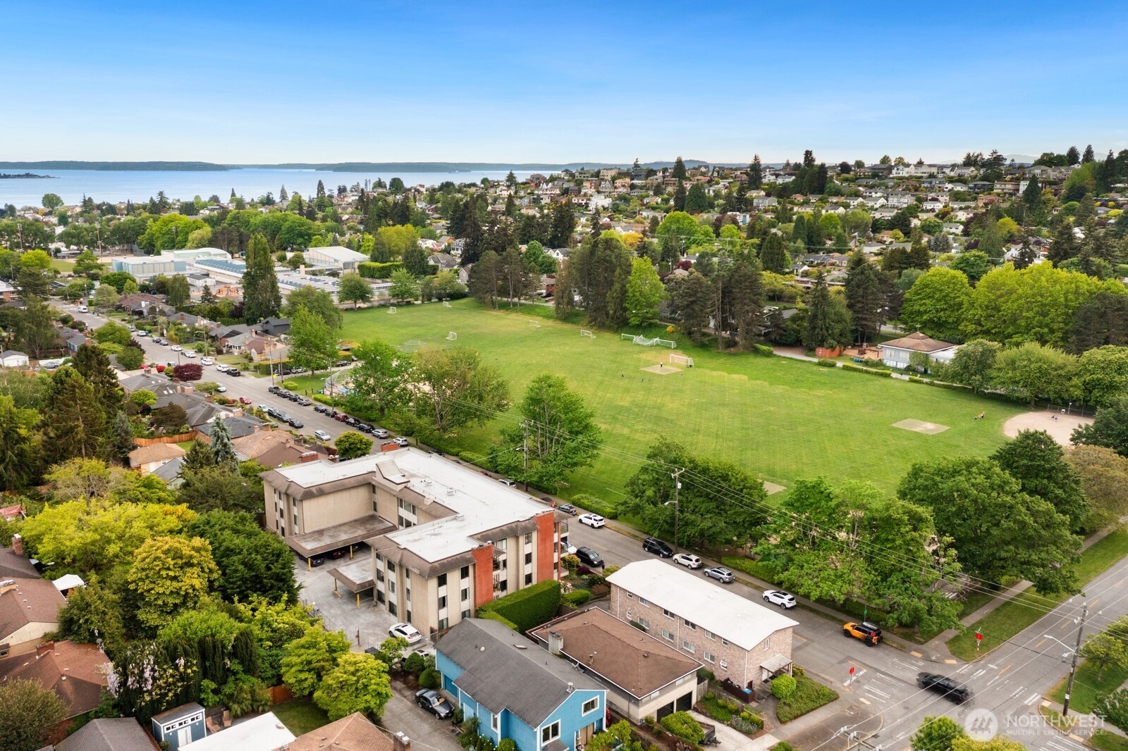 2858 32ND Avenue W #106, Seattle, WA 98199