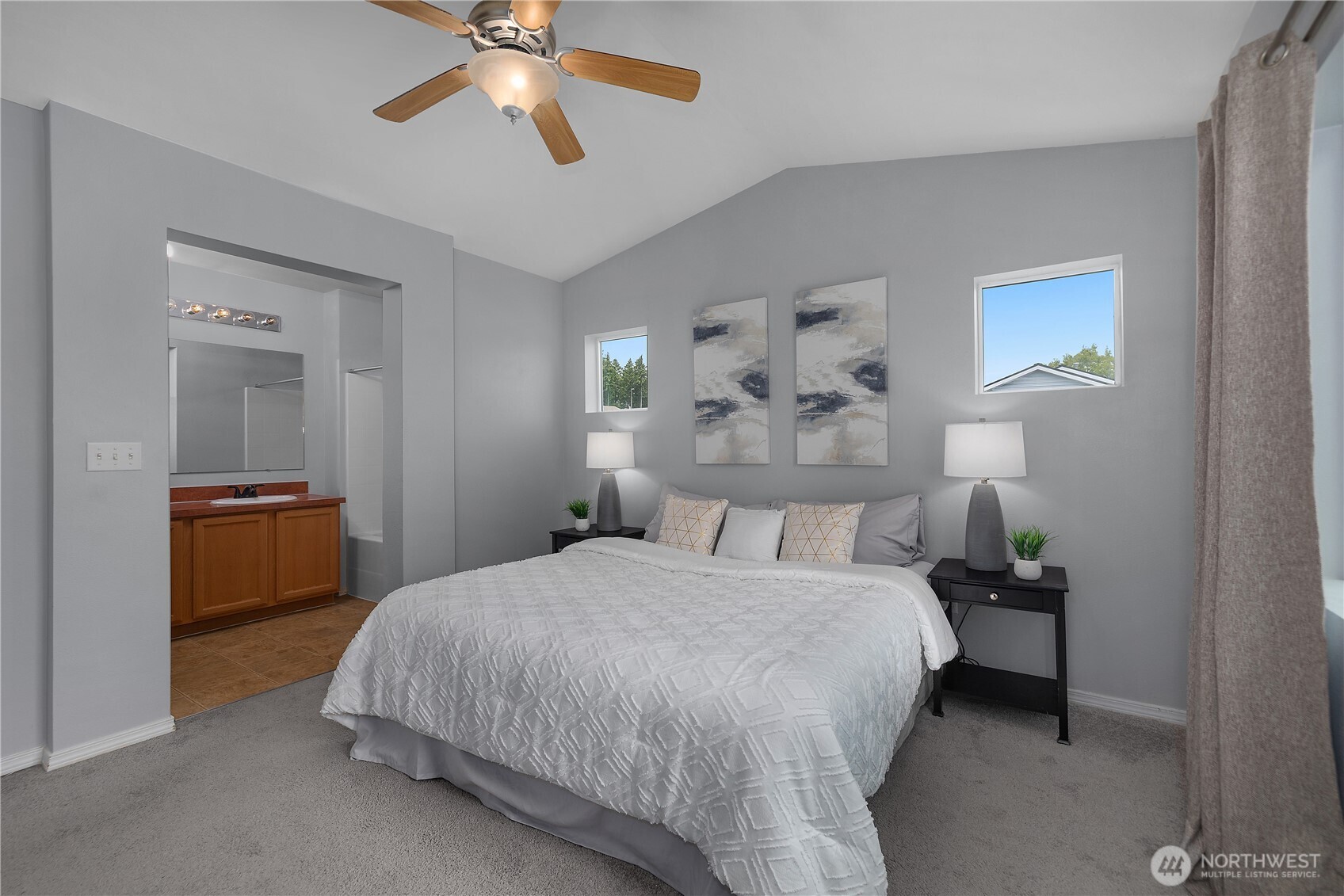 7604 Traditions Avenue NE, Lacey, WA 98516