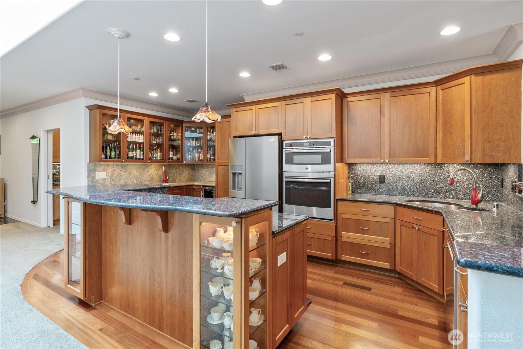 1210 Alki Avenue SW #601, Seattle, WA 98116