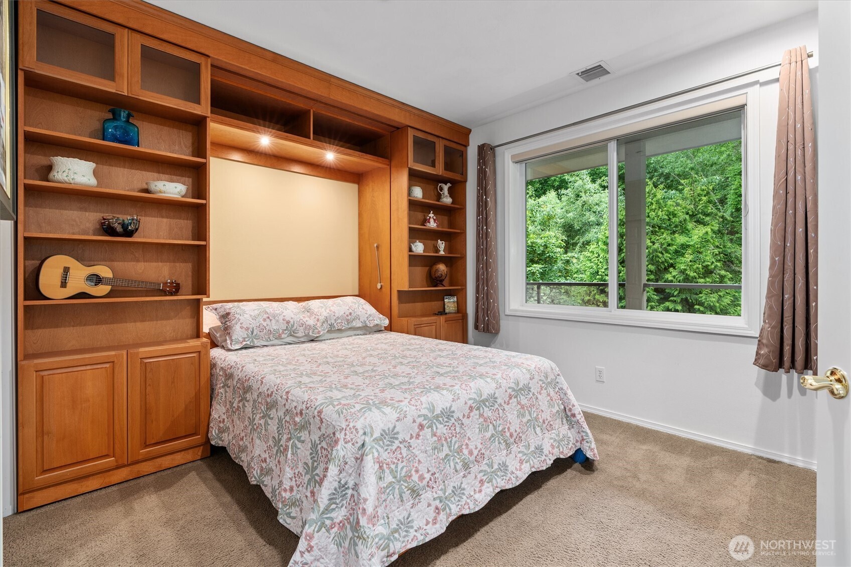 1210 Alki Avenue SW #601, Seattle, WA 98116