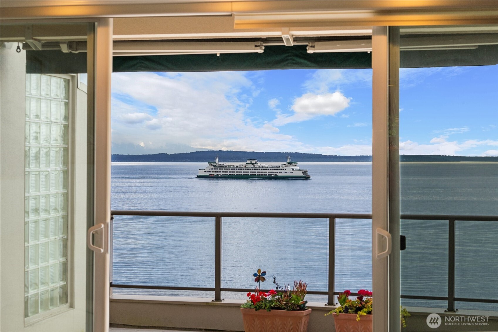 1210 Alki Avenue SW #601, Seattle, WA 98116