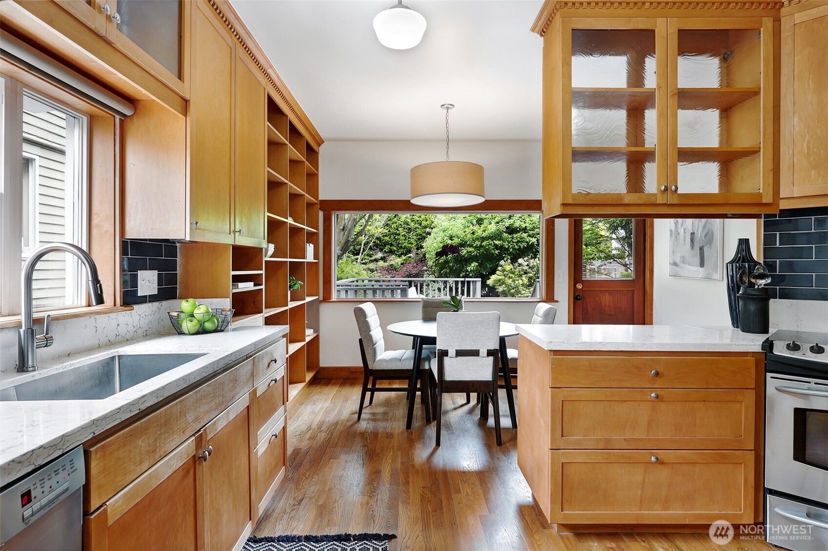 2642 NW 87th Street , Seattle, WA 98117