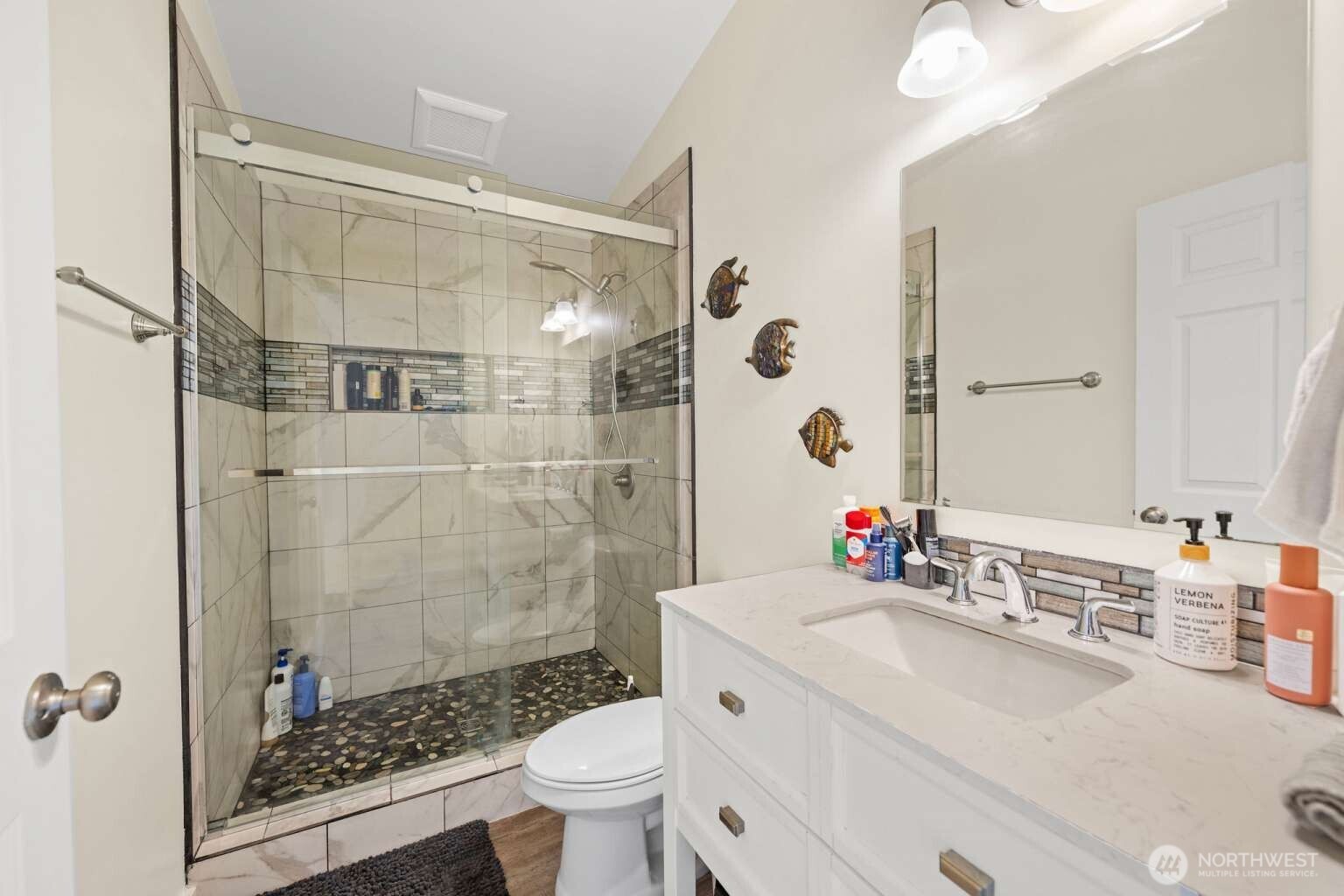205 9th Street NW, Long Beach, WA 98631