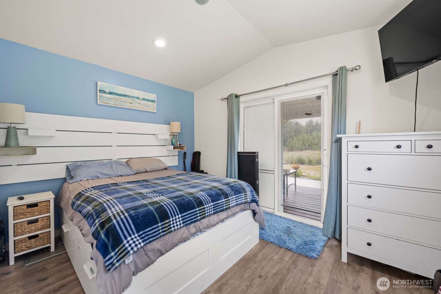 205 9th Street NW, Long Beach, WA 98631