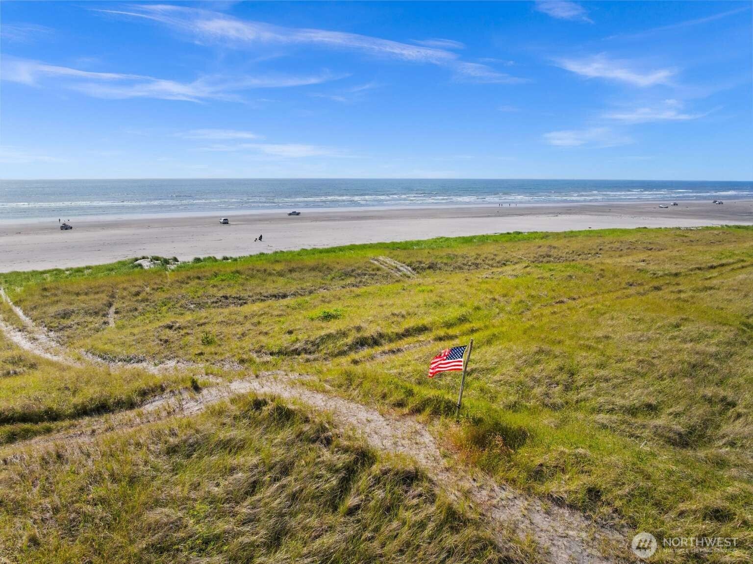 205 9th Street NW, Long Beach, WA 98631