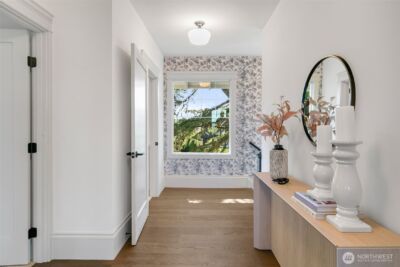 1303 E Lynn Street , Seattle, WA 98102 - Photo 21