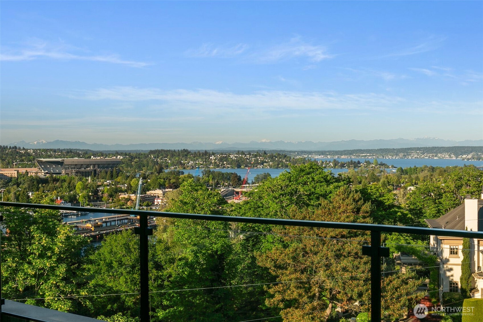 1303 E Lynn Street , Seattle, WA 98102