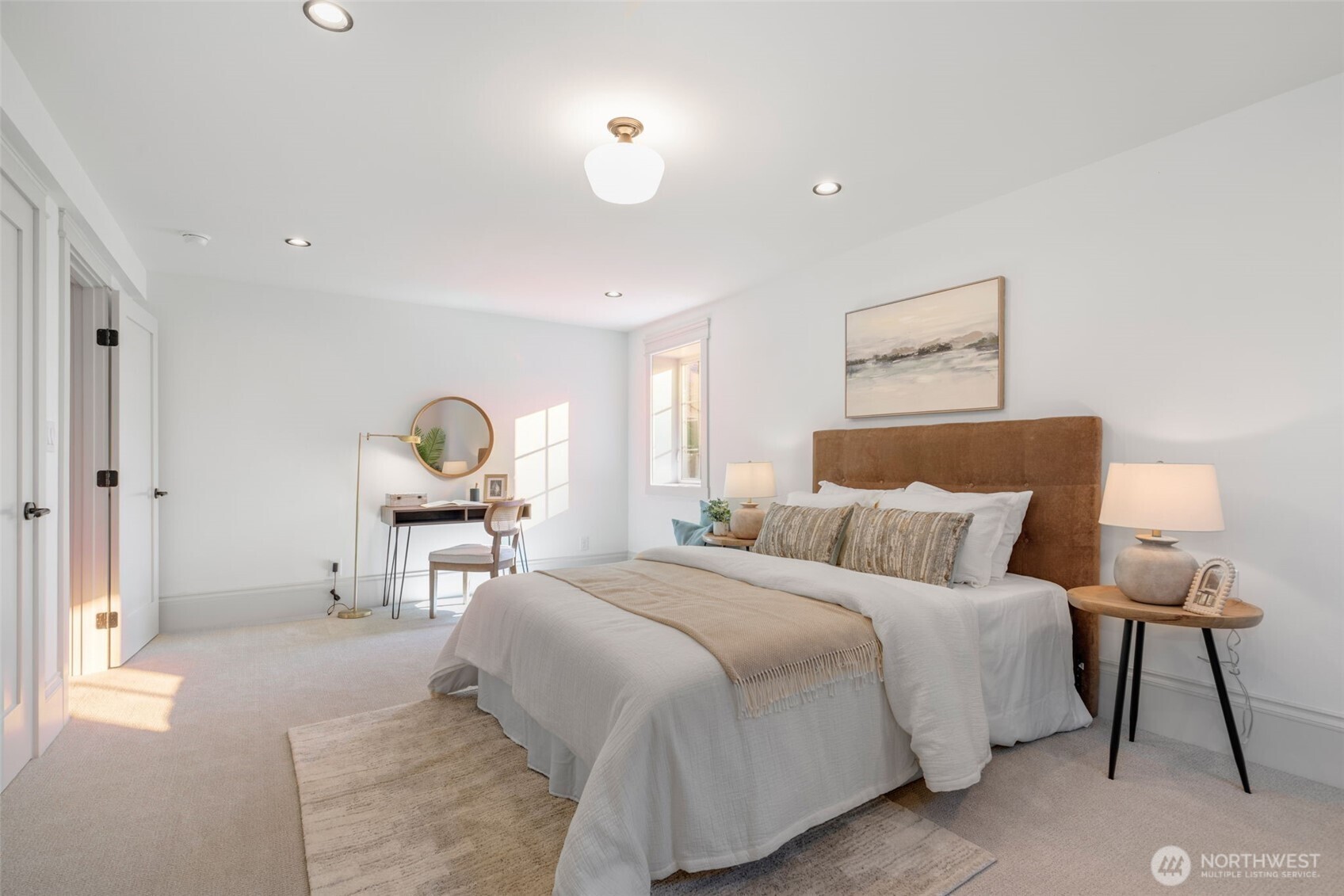 1303 E Lynn Street , Seattle, WA 98102