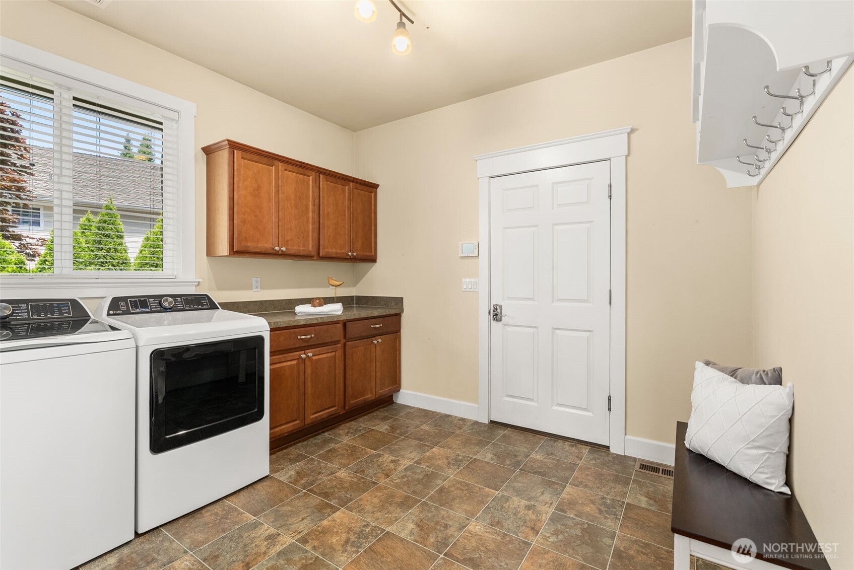 3301 30th Court SE, Olympia, WA 98501