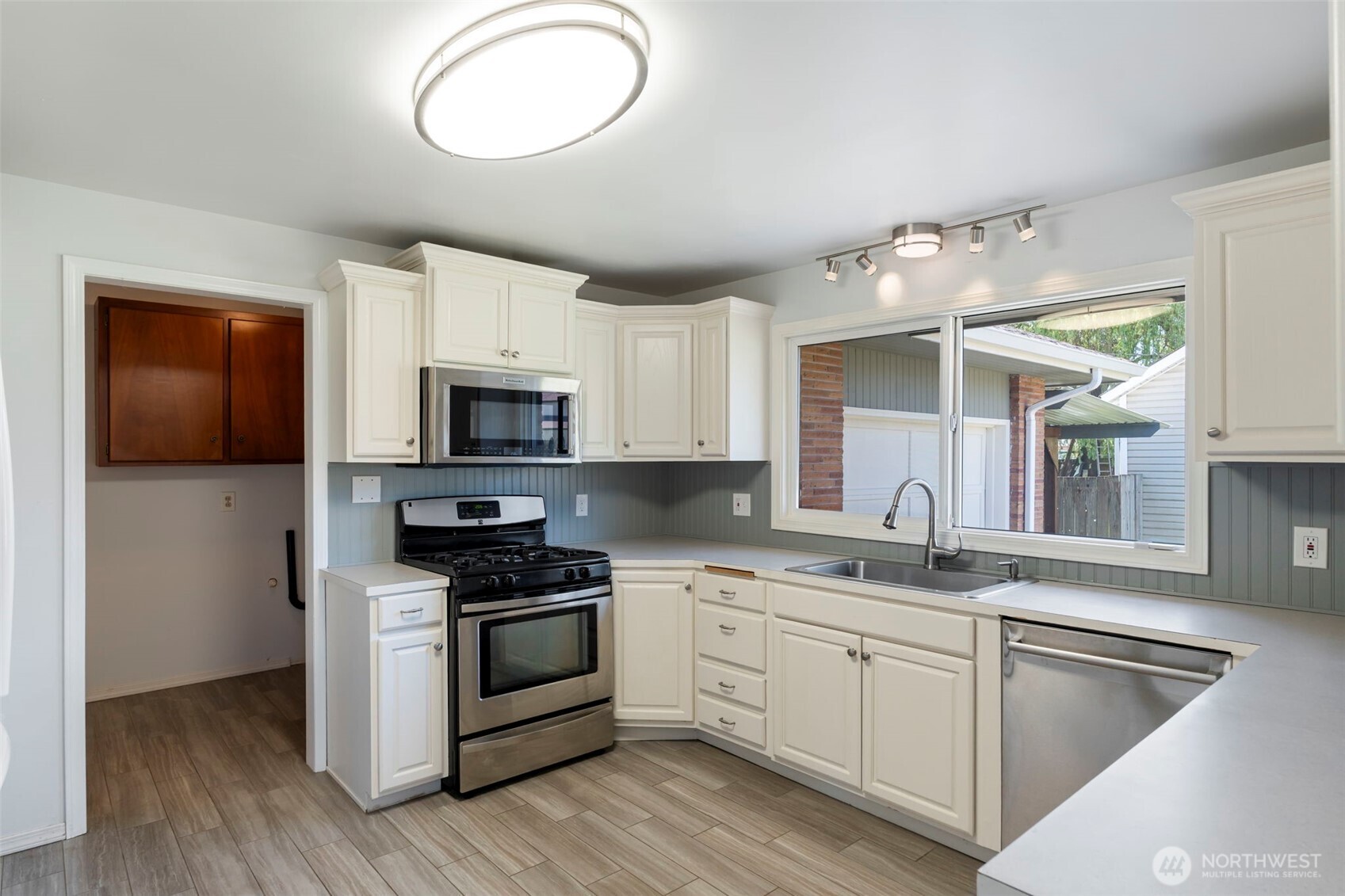 1116 W 1st Street , Centralia, WA 98531
