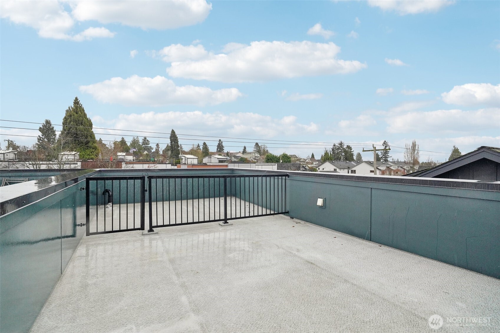 3817 B California Avenue SW, Seattle, WA 98116