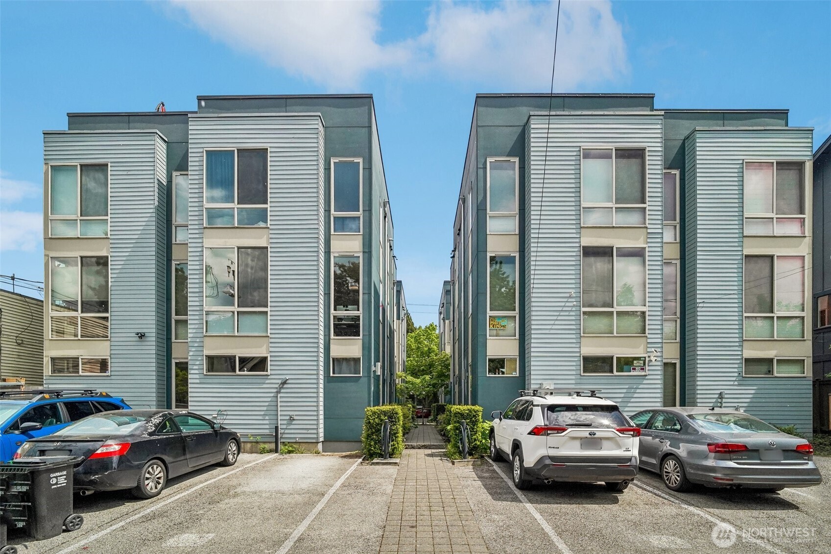 3817 B California Avenue SW, Seattle, WA 98116