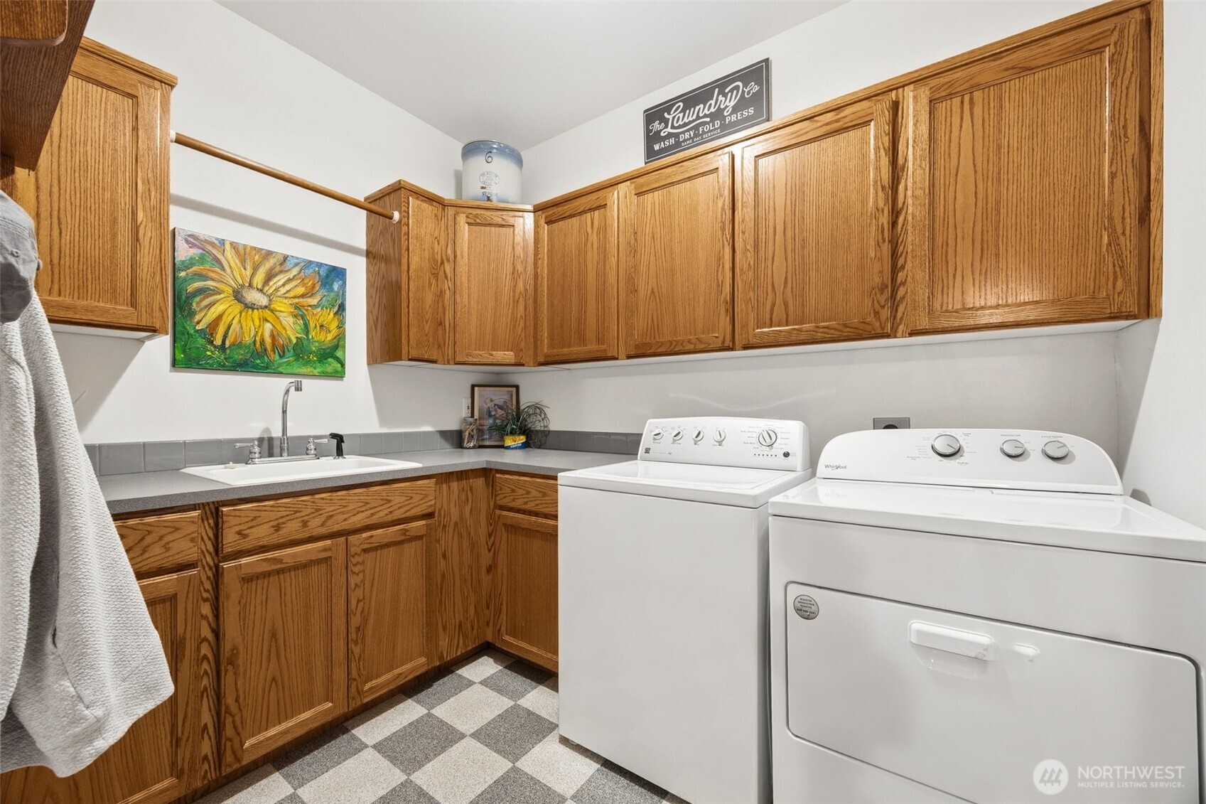 44414 14th Avenue E, Eatonville, WA 98328