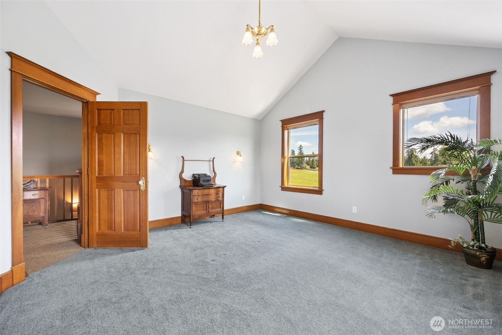 44414 14th Avenue E, Eatonville, WA 98328