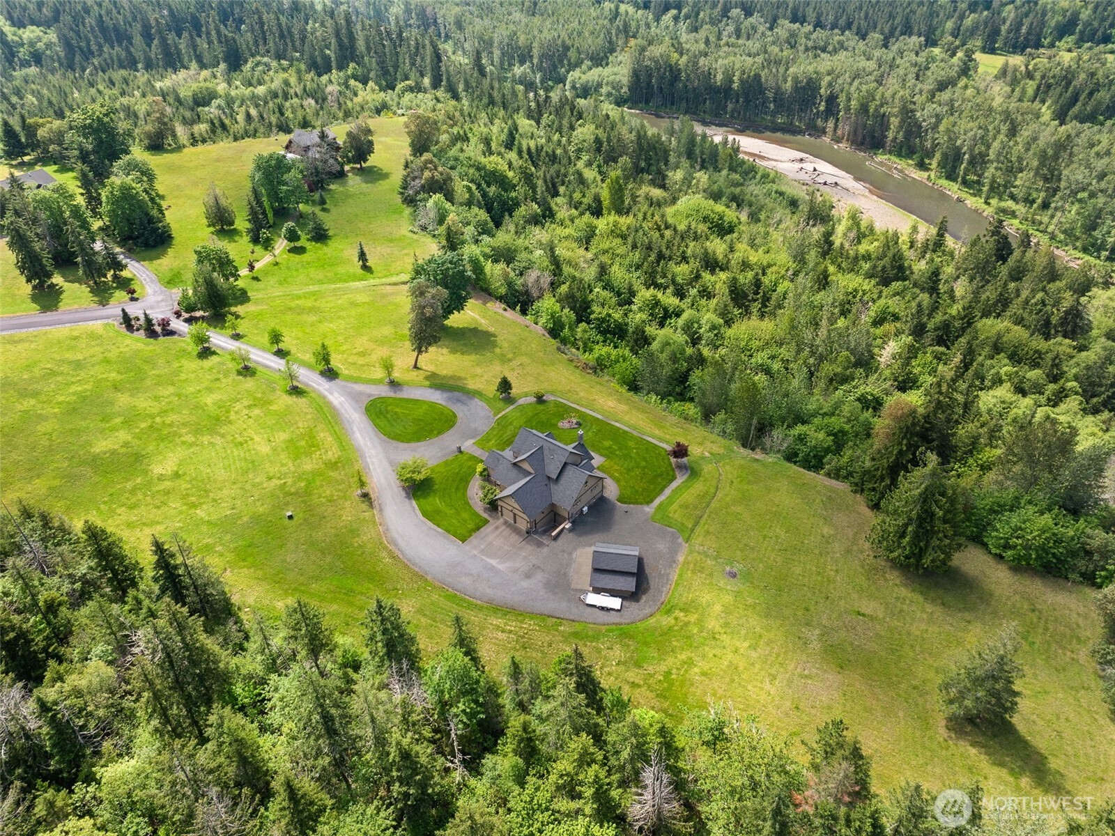 44414 14th Avenue E, Eatonville, WA 98328