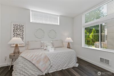 2327 E Denny Way , Seattle, WA 98122 - Photo 15