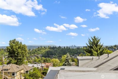 2327 E Denny Way , Seattle, WA 98122 - Photo 26