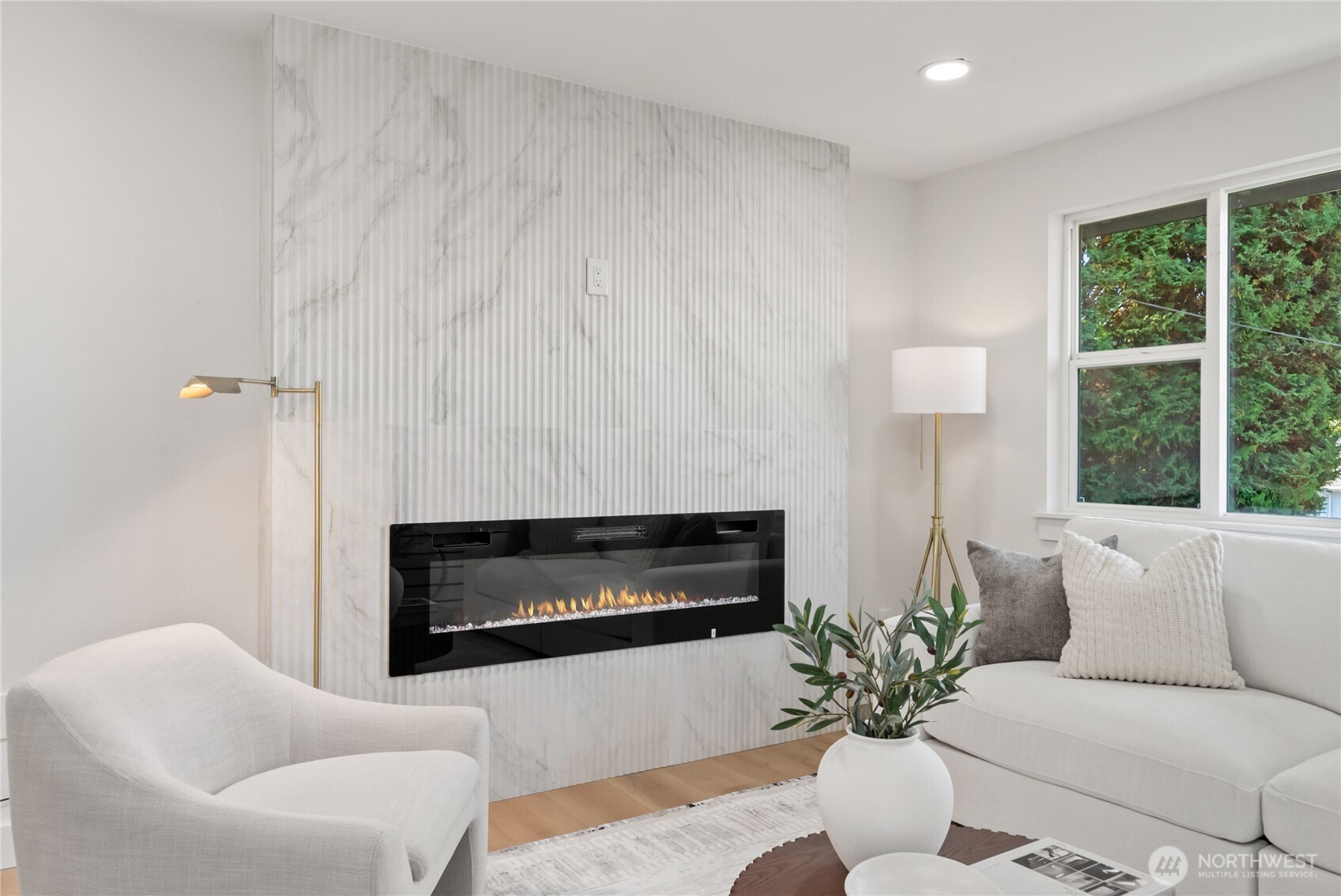 9548 3rd Avenue NW, Seattle, WA 98117