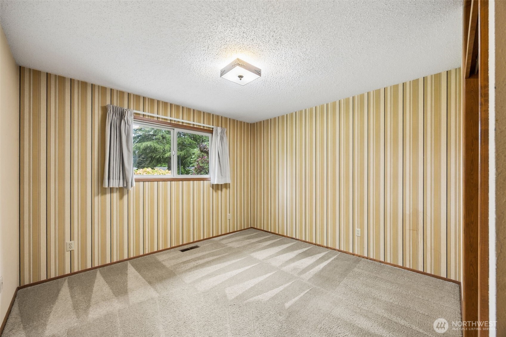 1840 Centerwood Drive SE, Olympia, WA 98501