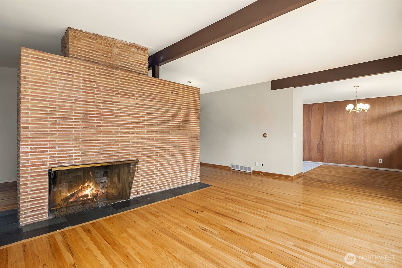 6180 NE 185th Street , Kenmore, WA 98028