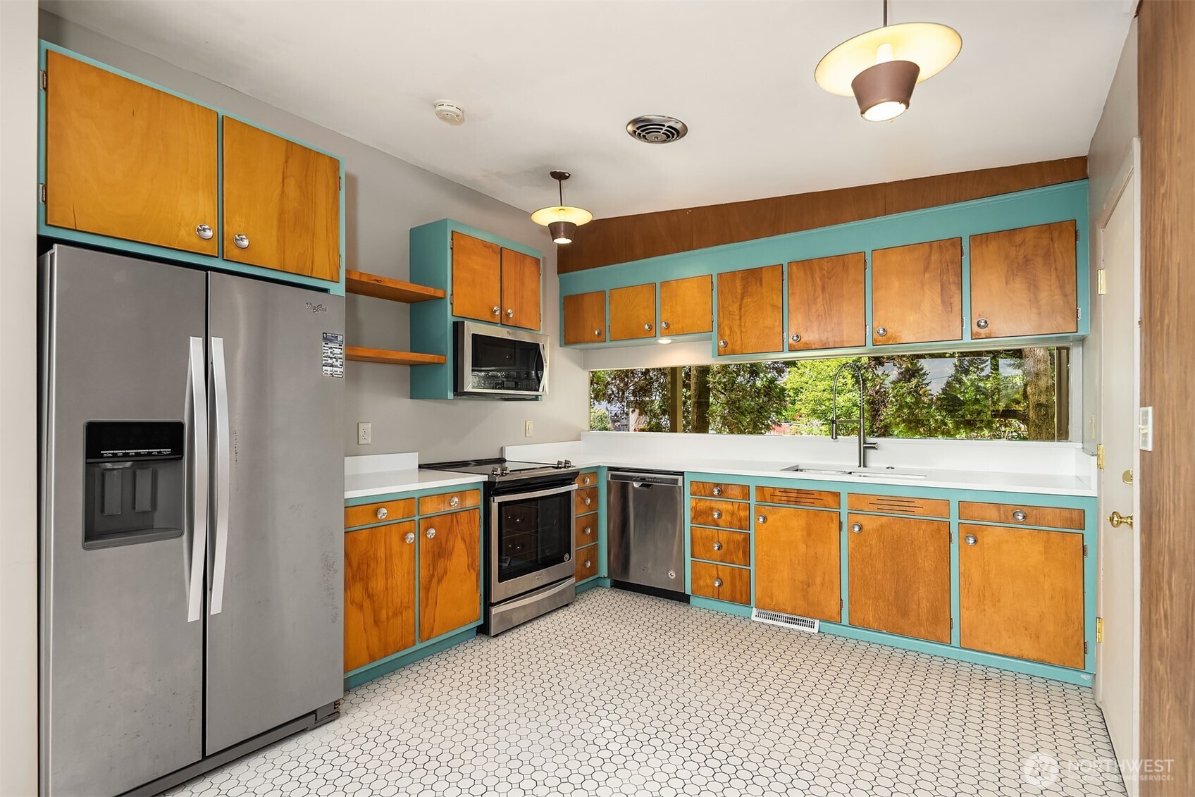 6180 NE 185th Street , Kenmore, WA 98028