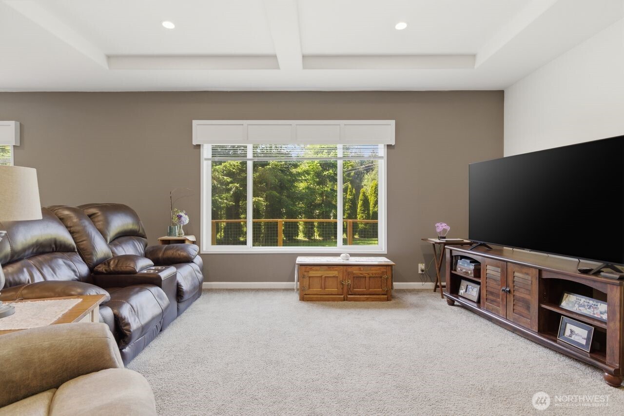 29377 Scenic Drive NE, Poulsbo, WA 98370