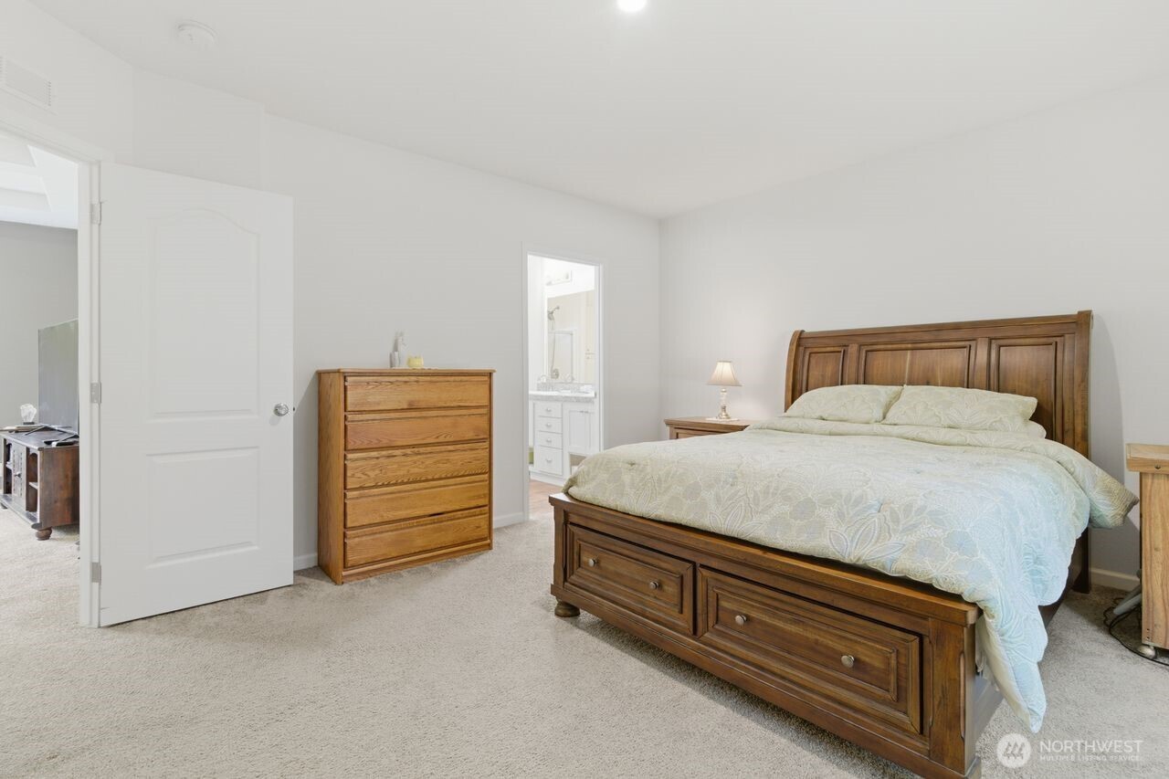 29377 Scenic Drive NE, Poulsbo, WA 98370