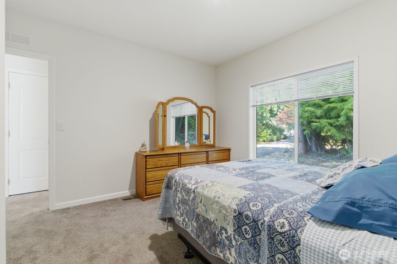 29377 Scenic Drive NE, Poulsbo, WA 98370