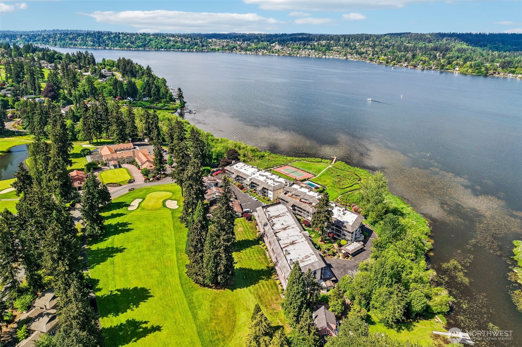 16921 Inglewood Road NE #A103, Kenmore, WA 98028