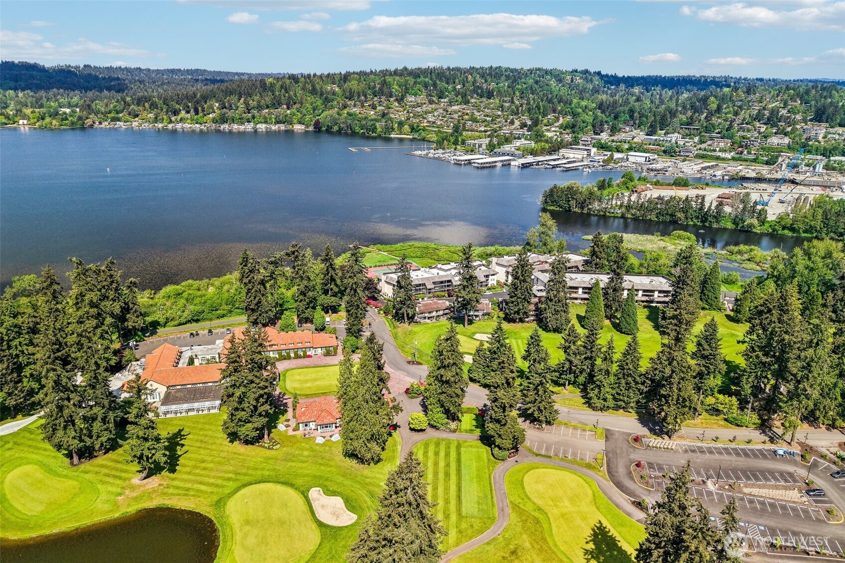 16921 Inglewood Road NE #A103, Kenmore, WA 98028