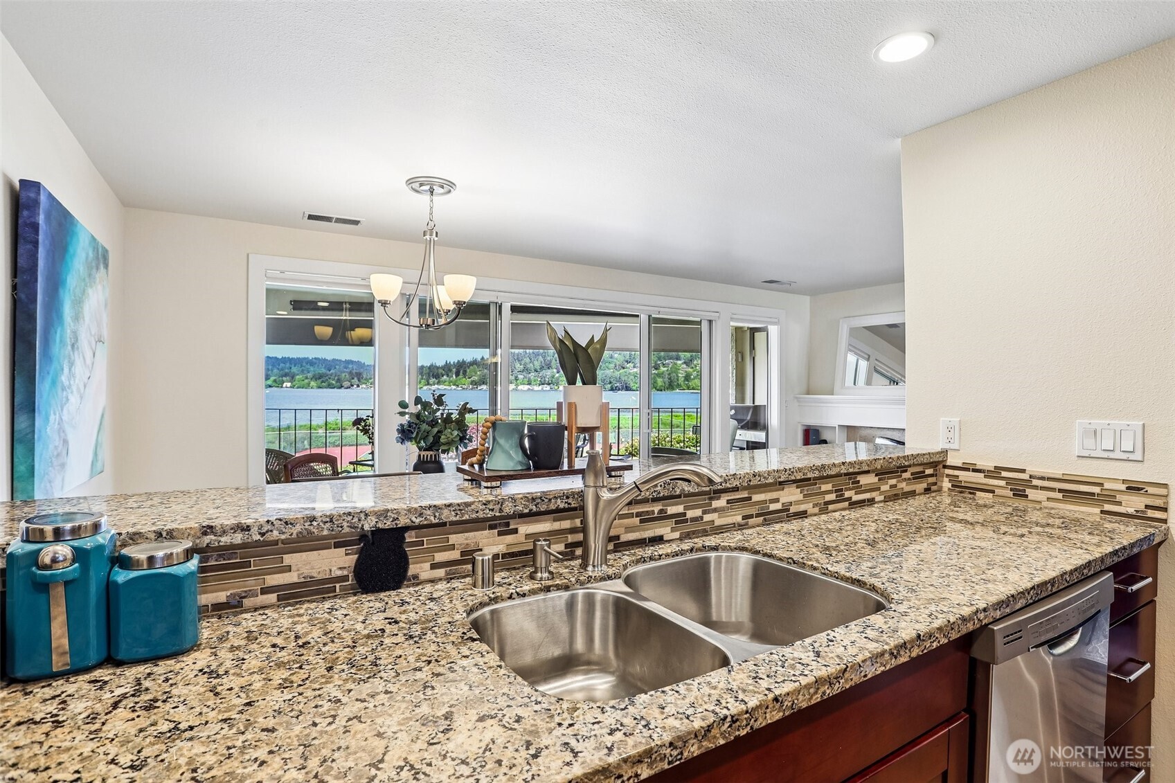 16921 Inglewood Road NE #A103, Kenmore, WA 98028