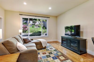 4814 51st Avenue S, Seattle, WA 98118 - Photo 13