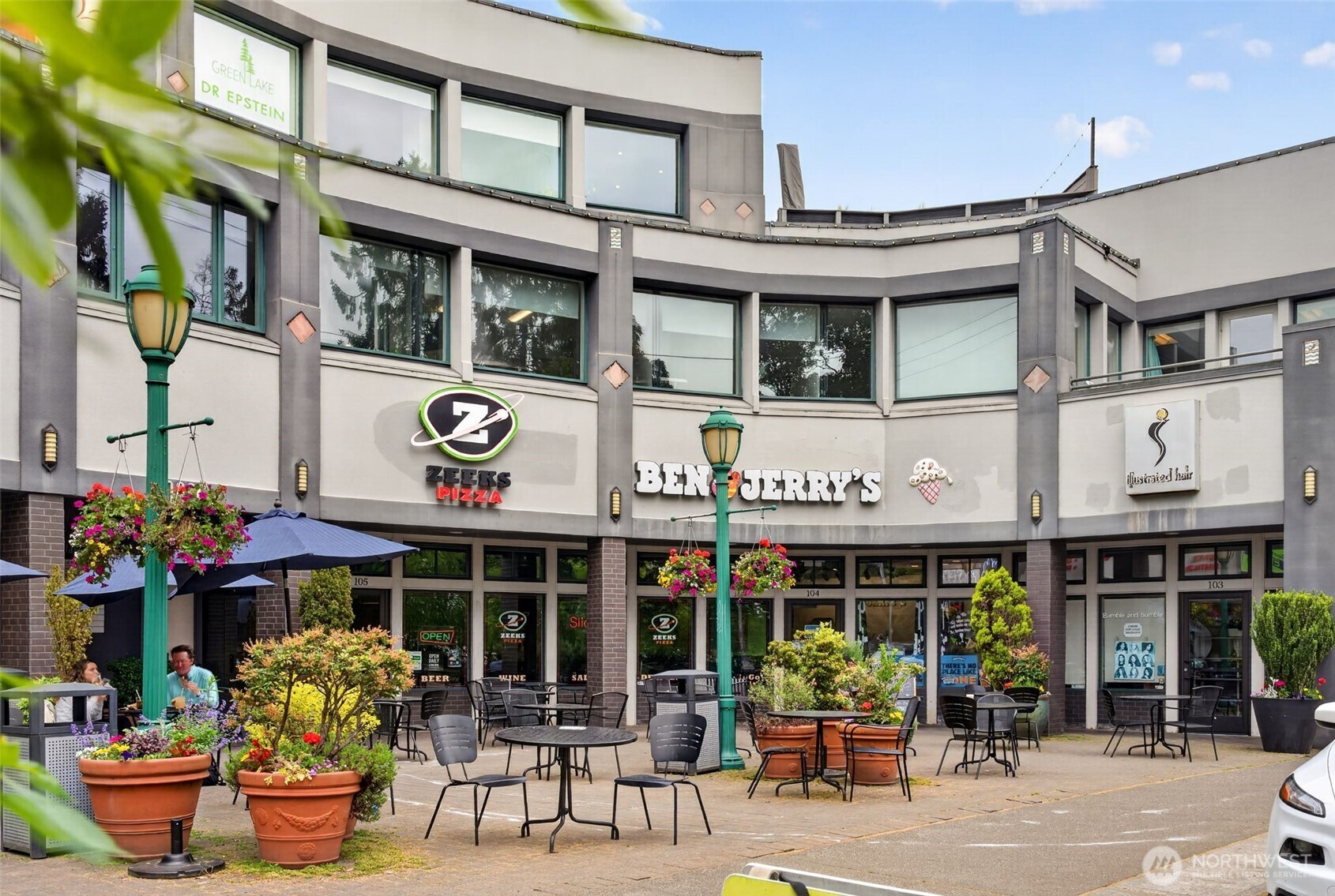 9257 Interlake Avenue N, Seattle, WA 98103