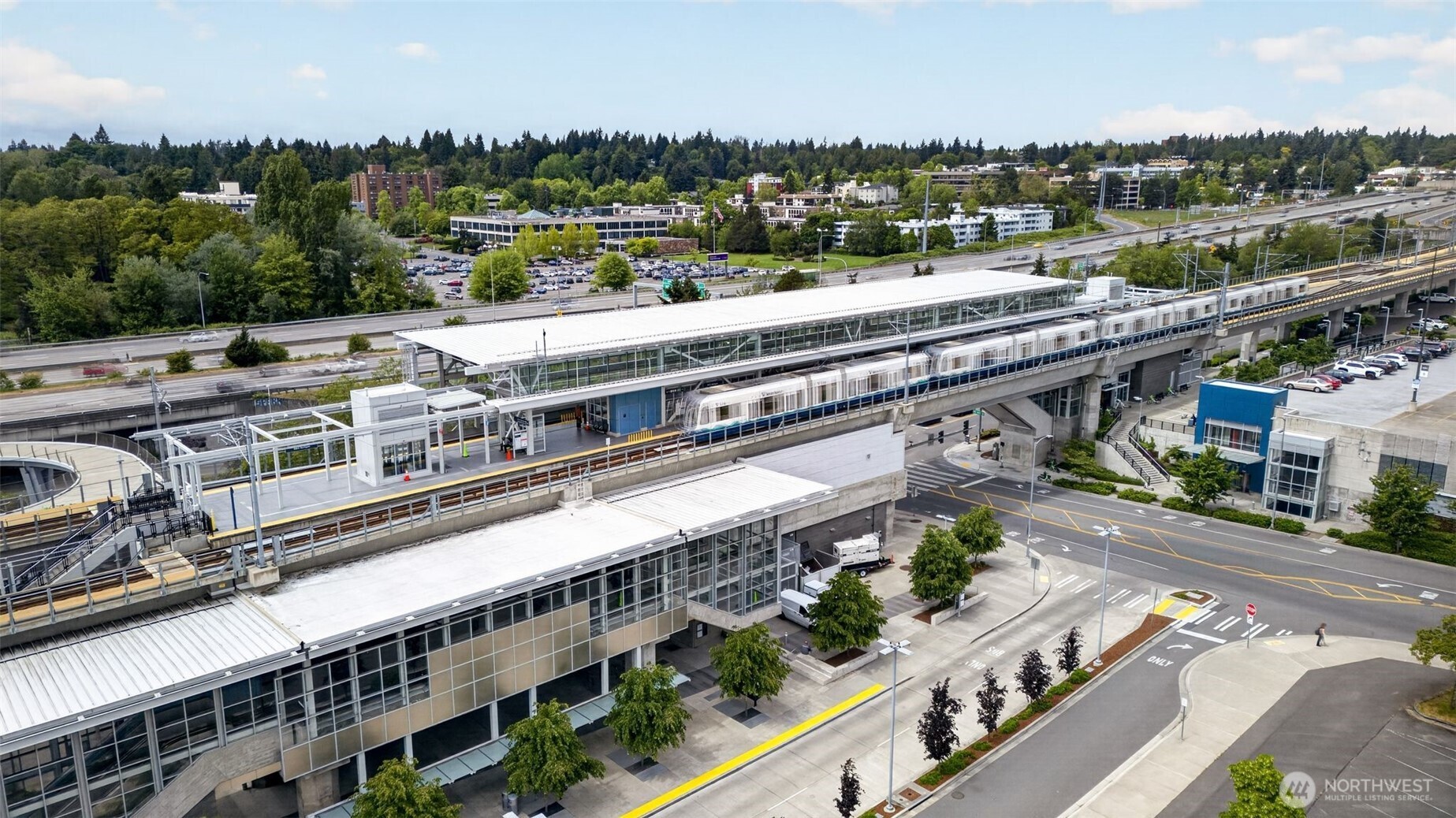 9257 Interlake Avenue N, Seattle, WA 98103