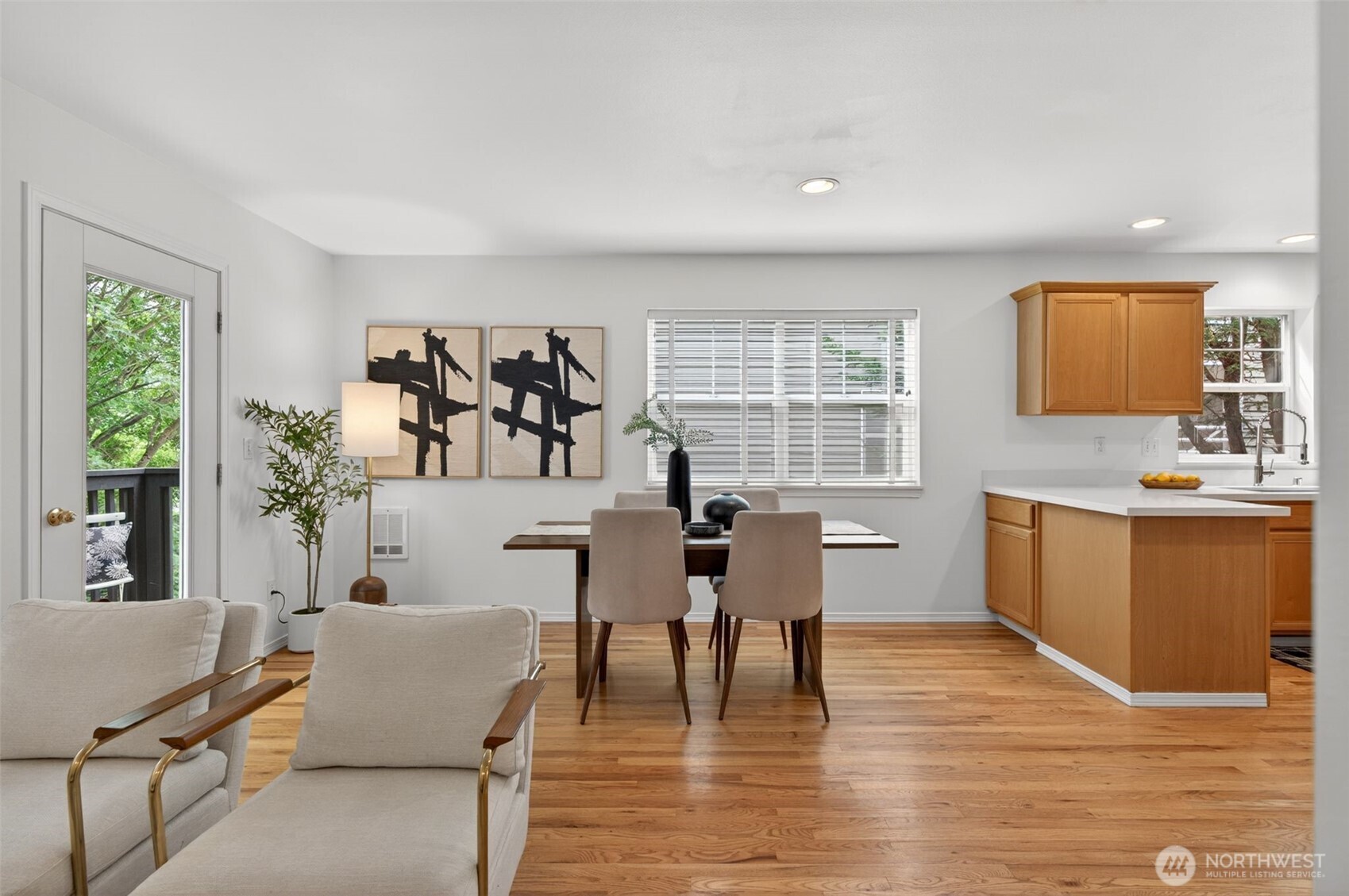 9257 Interlake Avenue N, Seattle, WA 98103