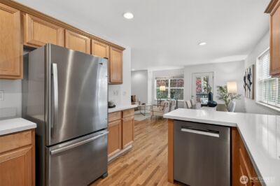 9257 Interlake Avenue N, Seattle, WA 98103 - Photo 7