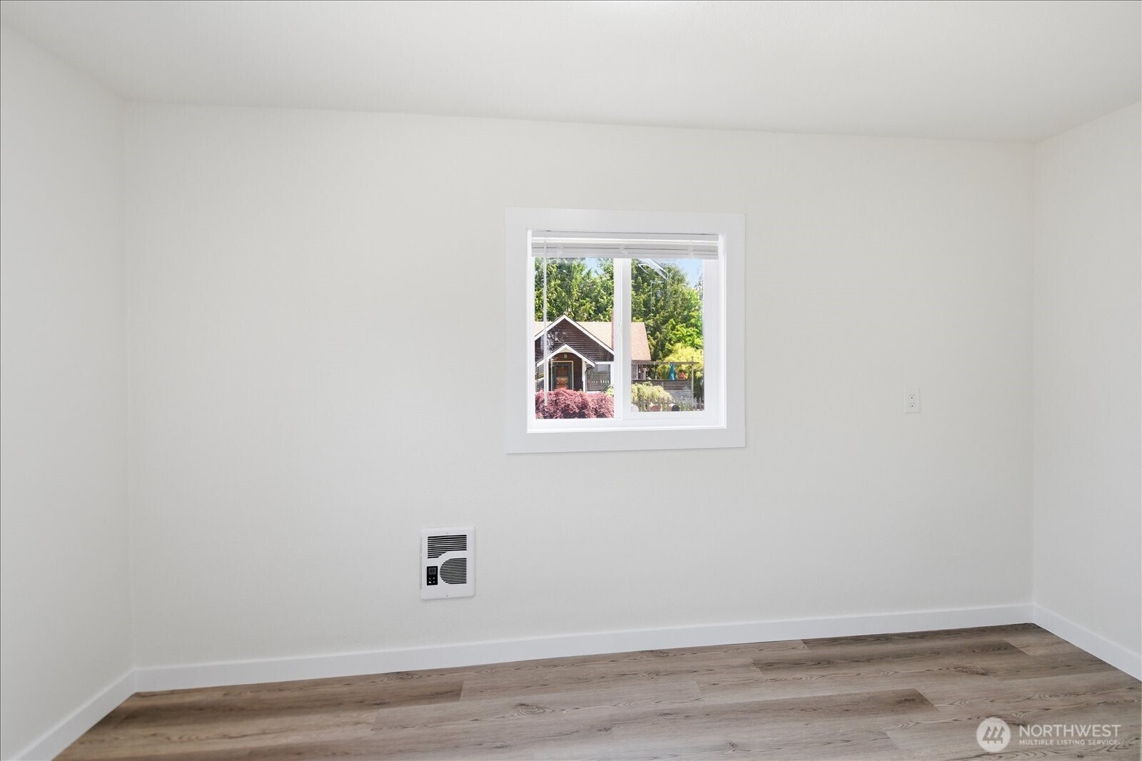 7408 OLYMPIC DRIVE , Everett, WA 98203