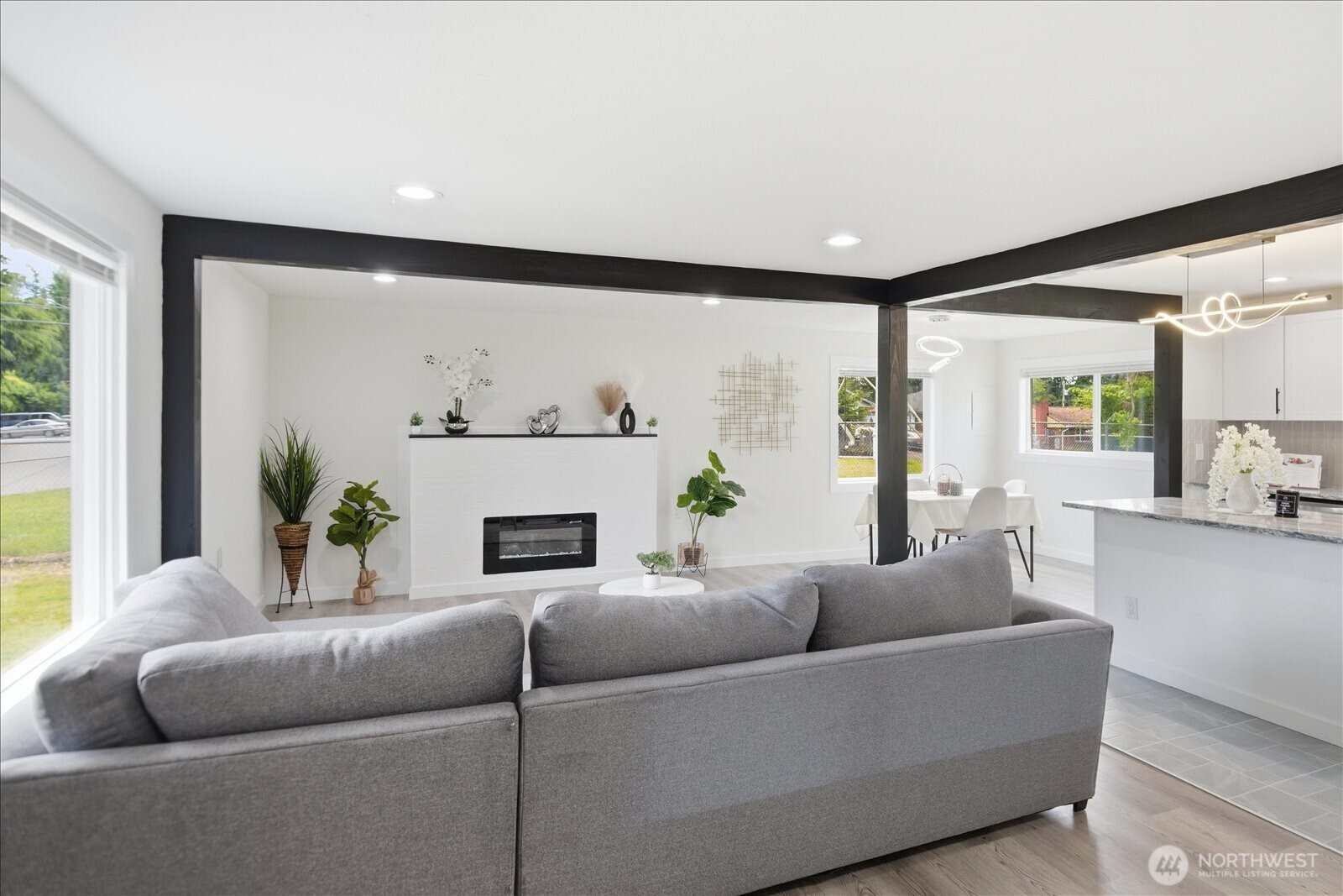 7408 OLYMPIC DRIVE , Everett, WA 98203