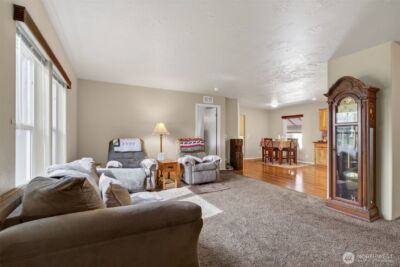 2420 Fords Prairie Avenue , Centralia, WA 98531 - Photo 12