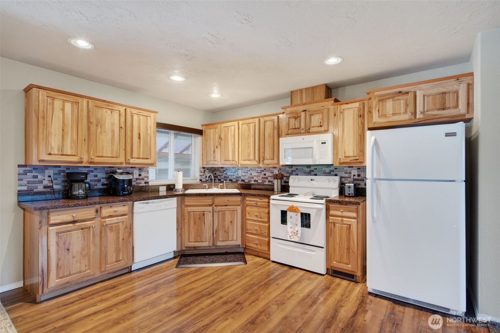 2420 Fords Prairie Avenue , Centralia, WA 98531