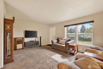 2420 Fords Prairie Avenue , Centralia, WA 98531 - Photo 10
