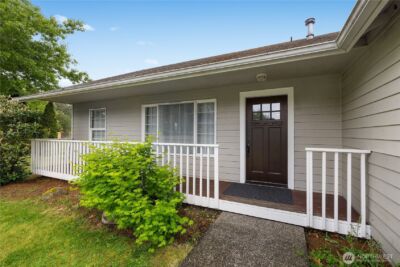 1323 Scarlet Oak Drive SE, Olympia, WA 98513 - Photo 2