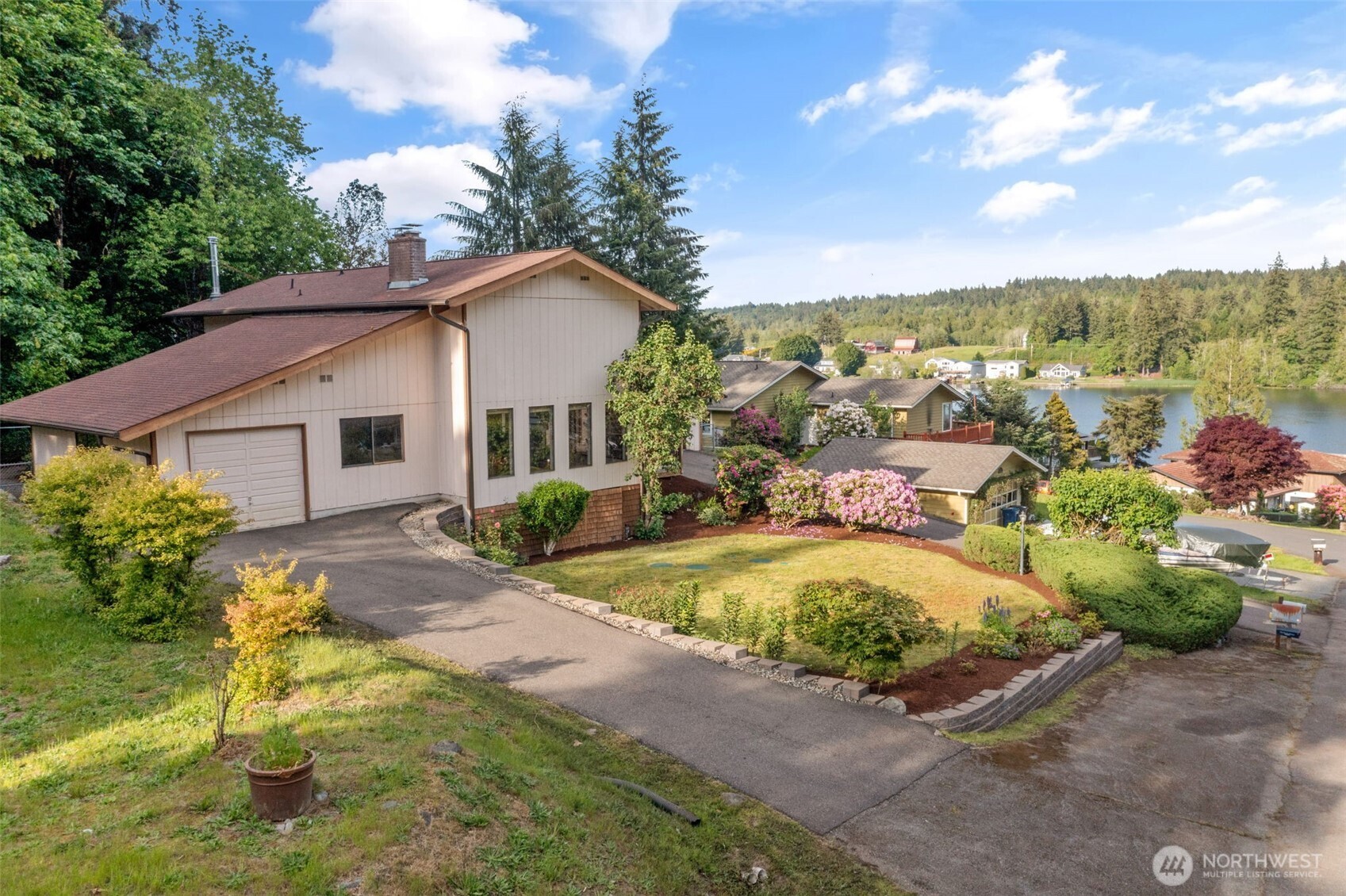 4518 SE Firmont Drive , Port Orchard, WA 98367