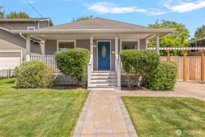 3228 39th Avenue SW, Seattle, WA 98116 - Photo 1