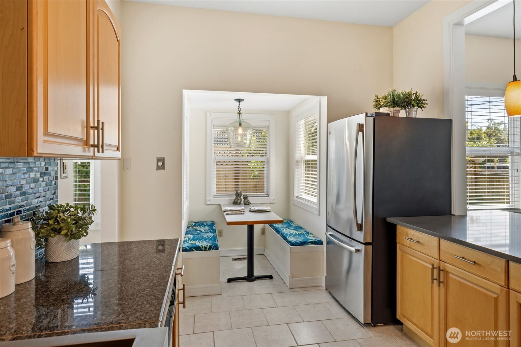 3228 39th Avenue SW, Seattle, WA 98116