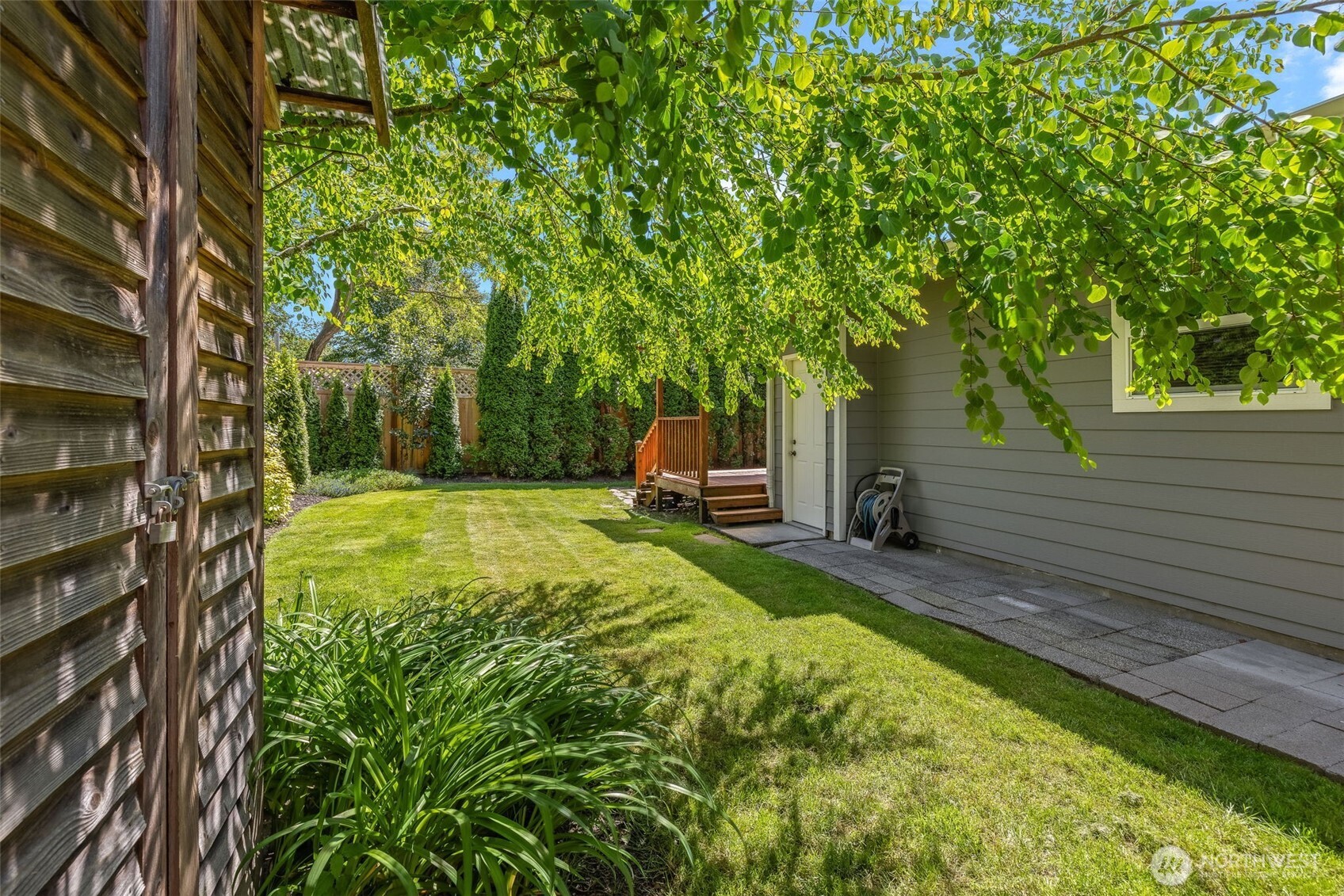 3228 39th Avenue SW, Seattle, WA 98116